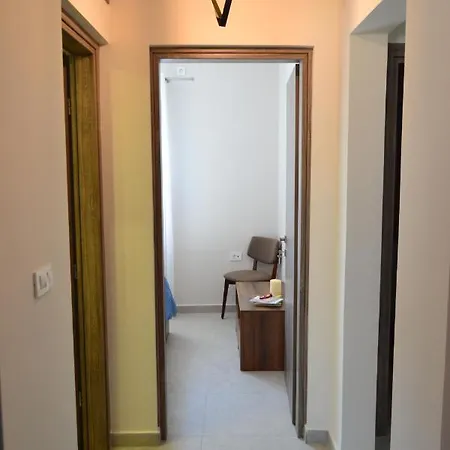 Apartment Niaros' House *