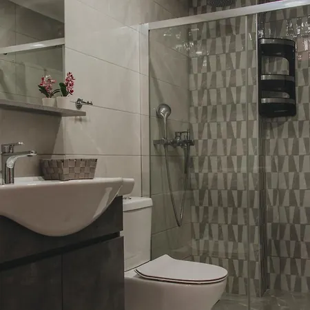 Niaros' House Апартаменты *