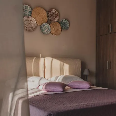 Апартаменты Niaros' House *